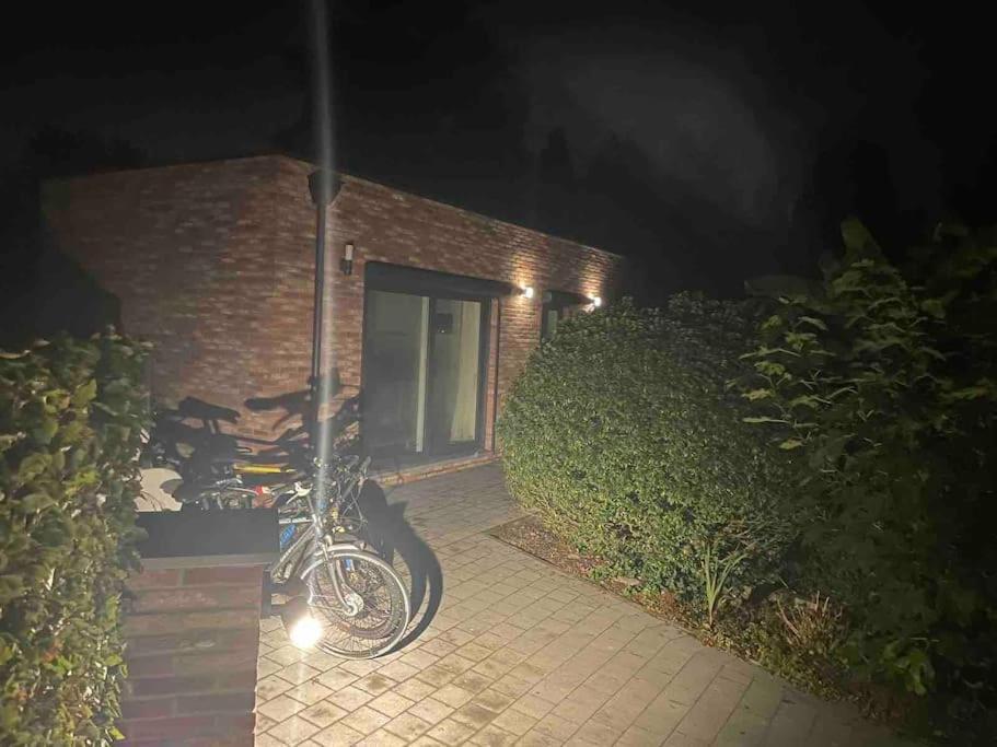 Prachtig Guesthouse Met Gratis Parkeren Maasmechelen Exteriér fotografie
