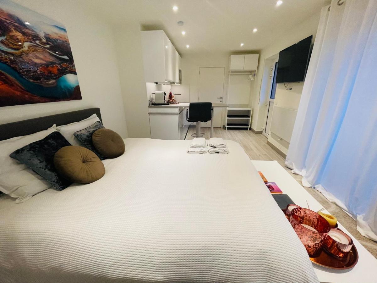 Prachtig Guesthouse Met Gratis Parkeren Maasmechelen Exteriér fotografie